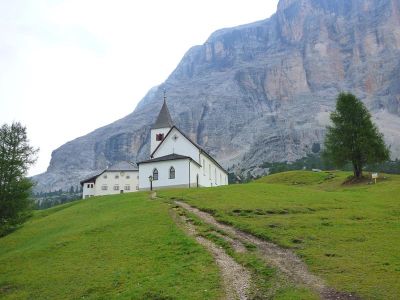 001-Das Heiligkreuzhospiz unterhalb der Zehnerspitze